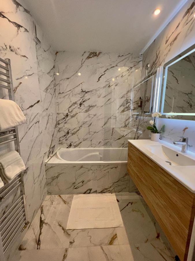 Triple Room,1365568667:JPEG